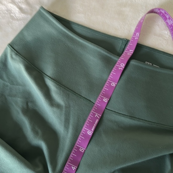 Uniqlo Green Leggings High-Waisted Slim Fit - Picture 6 of 11